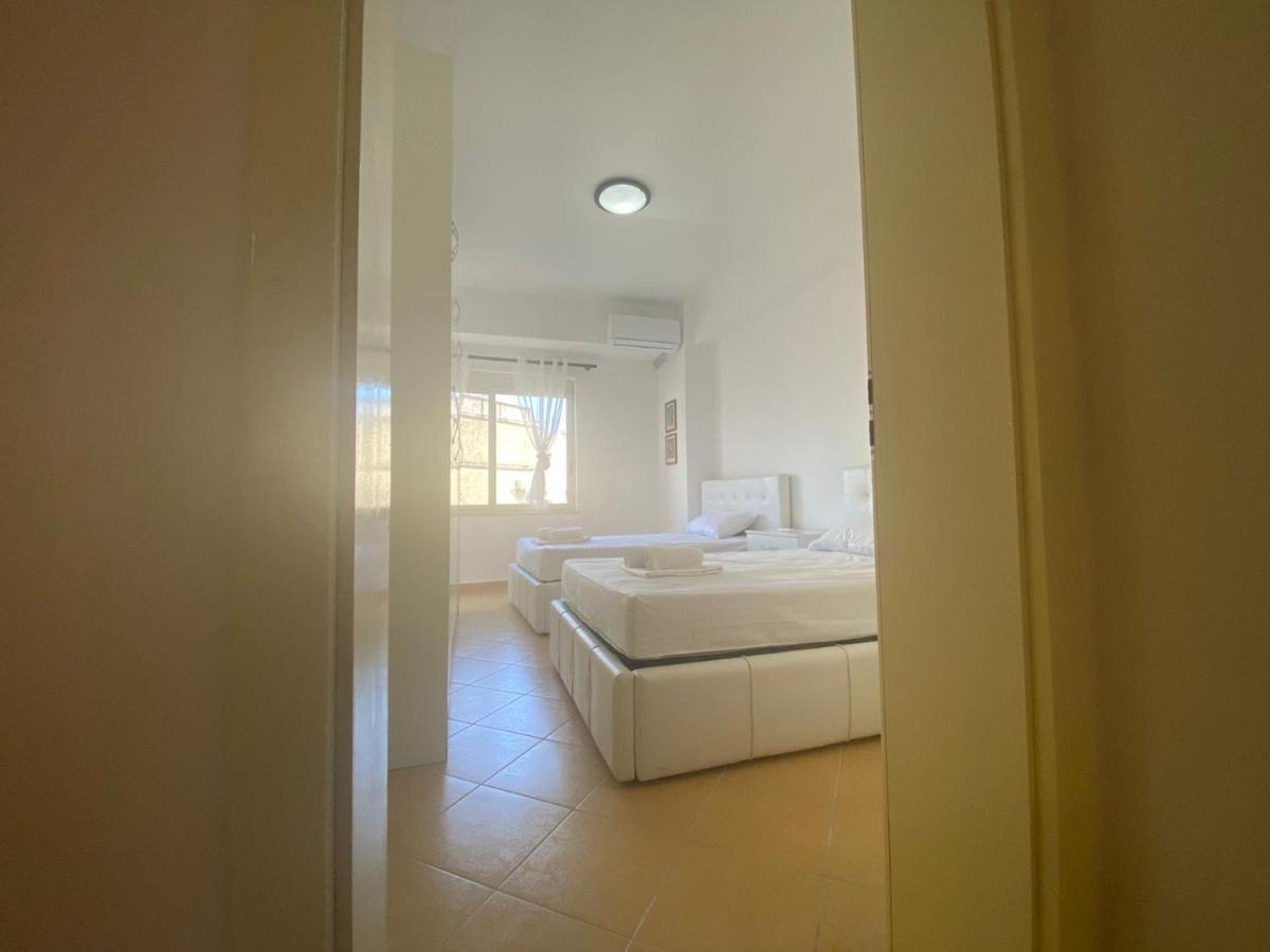 Nicole Apartments Rental Durrës Exteriör bild
